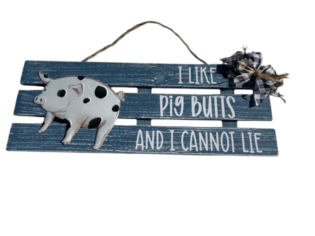 3D Metal Pig Farmhouse Sign – Wood Slat Fence Design – Country Pig Wall Hanger – Indoor Use