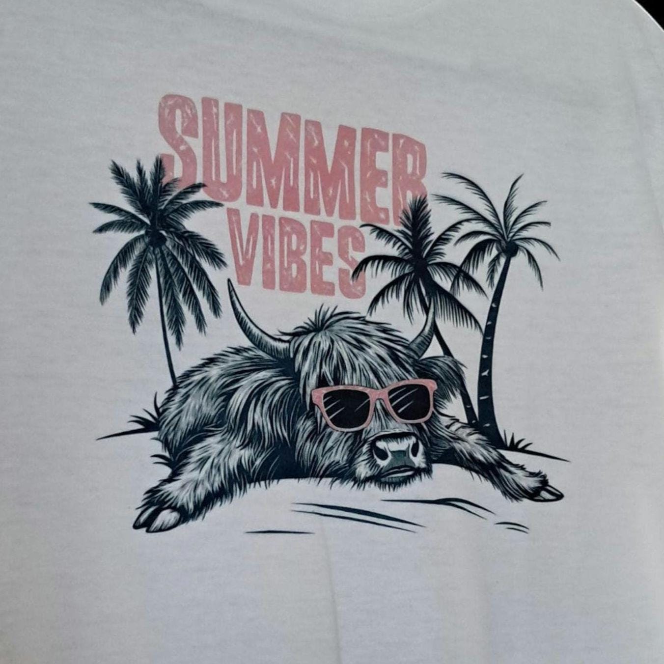 Summer Vibes Highland Cow T-Shirt — Funny Retro Beach & Palm Tree Graphic Tee