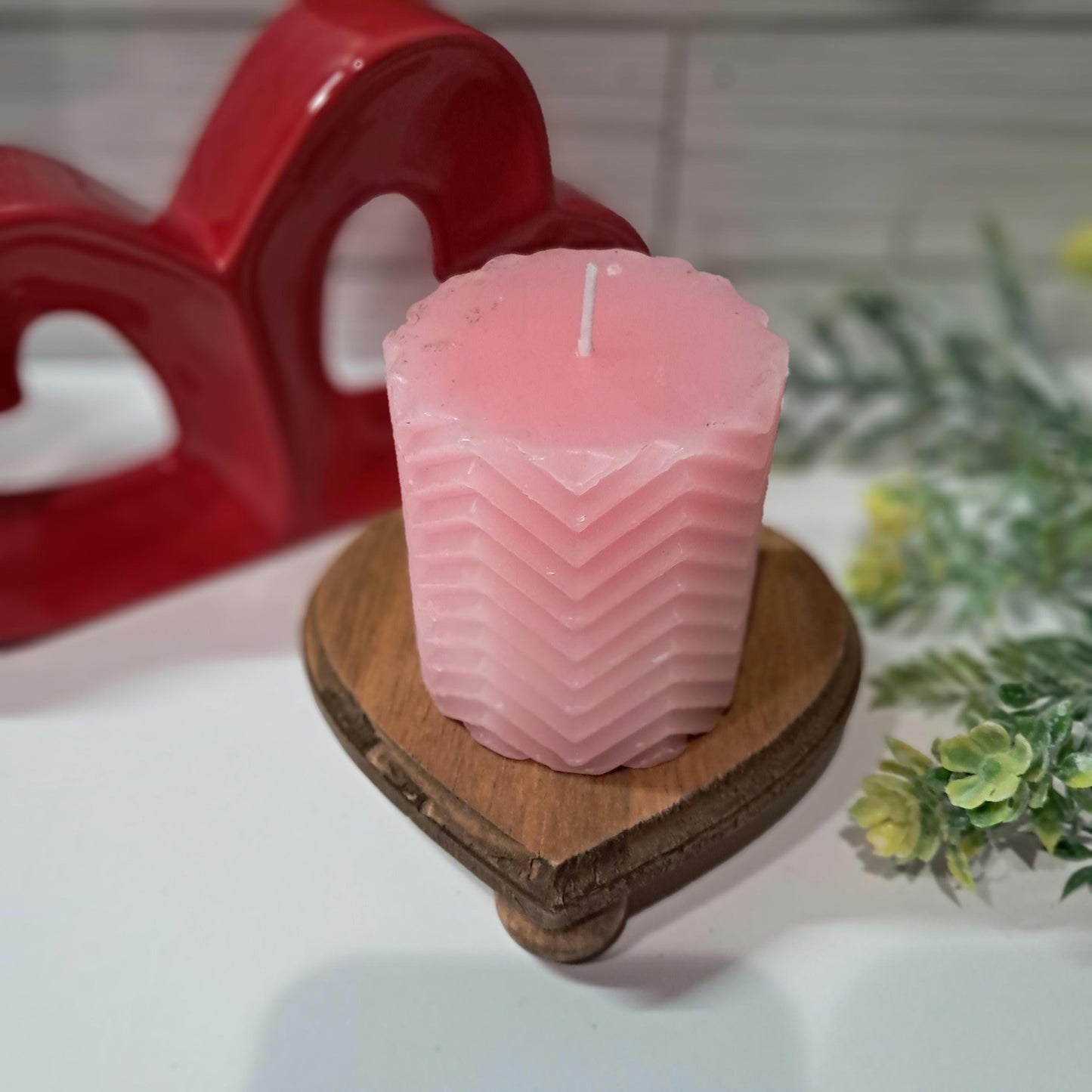 Reversible Holiday Decor Set – Valentine’s & St. Patrick’s Day Signs & Candle Riser