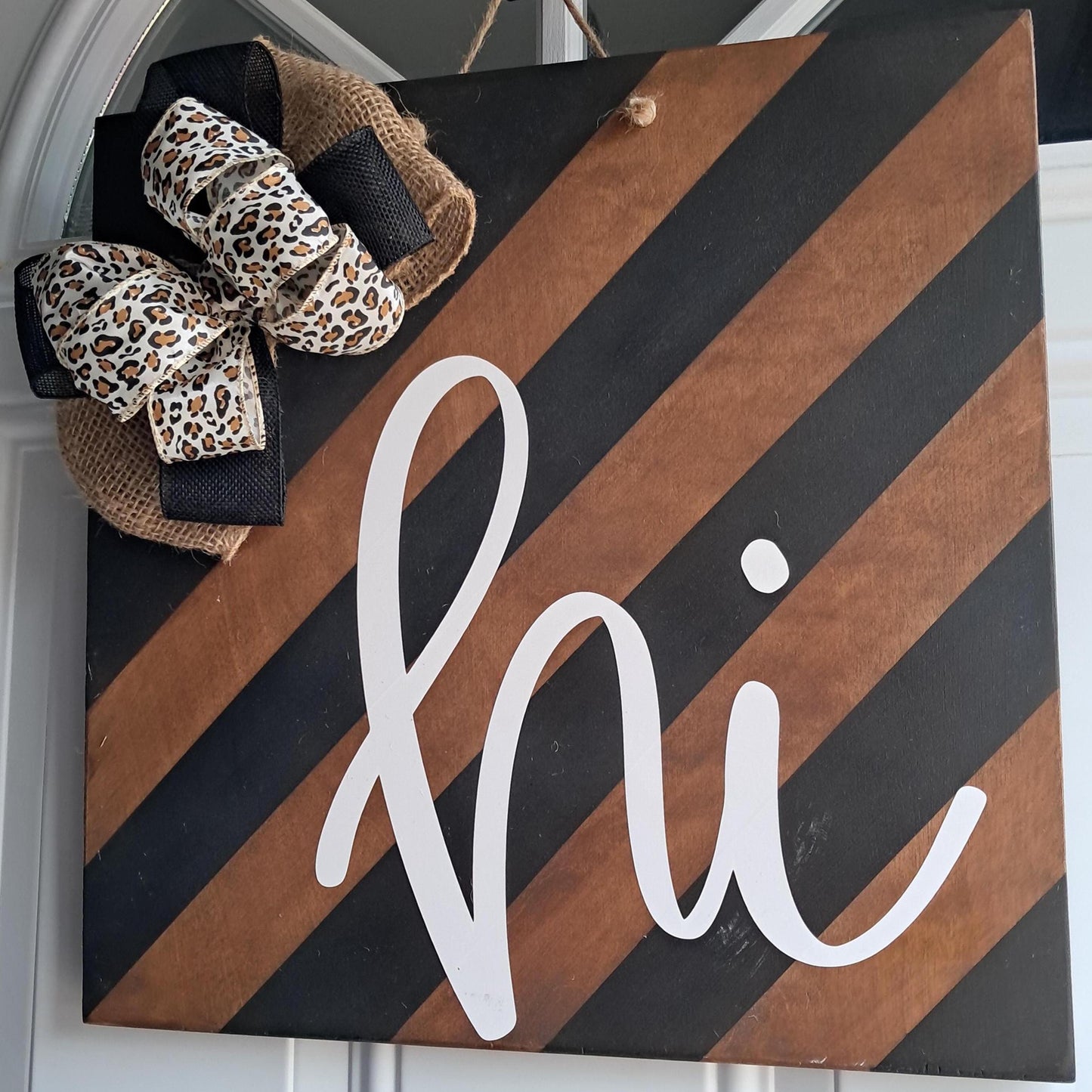 Hi Welcome Door Hanger – Front Porch Sign – Square or Round – Bow & Jute Rope Hanger – Optional Greenery Add-On – Made to Order