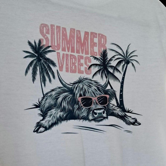 Summer Vibes Highland Cow T-Shirt — Funny Retro Beach & Palm Tree Graphic Tee